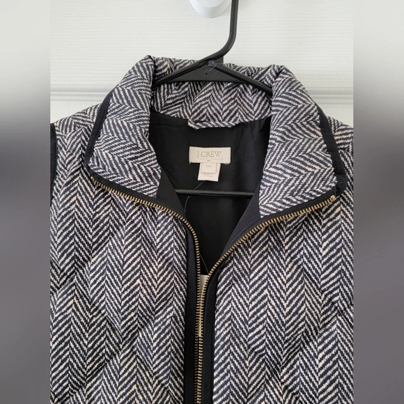 J. Crew Factory Printed Quilted Puffer Vest NWT - Picture 2 of 5